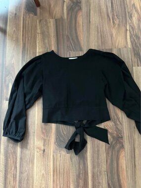 Oak and Fort black cotton puffed sleeve top with bow size Small